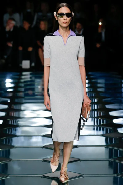 Look 23